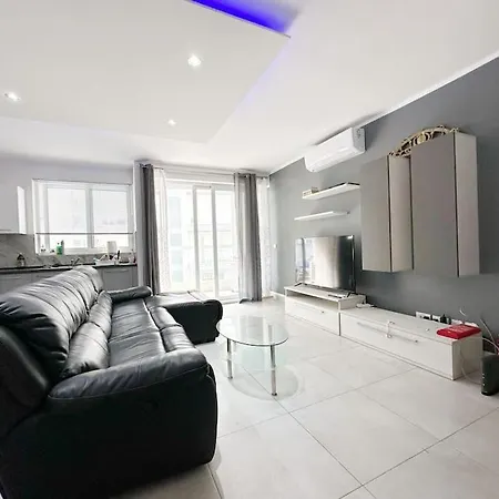 Buzzstays: Luminous Seaside 3br/2ba Heart Of Qawra * San Pawl il-Baħar
