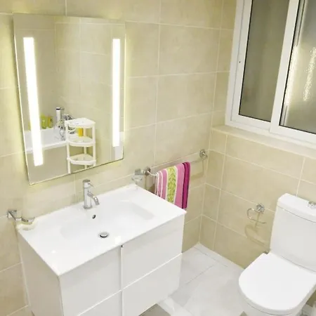 Buzzstays: Luminous Seaside 3br/2ba Heart Of Qawra 아파트