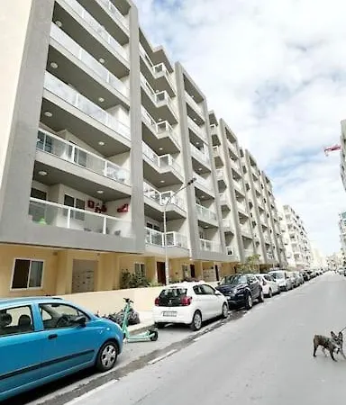 아파트 Buzzstays: Luminous Seaside 3br/2ba Heart Of Qawra *